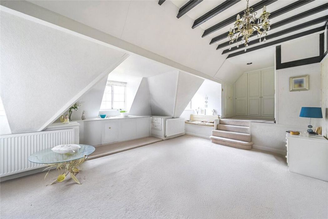 Property image 17 of 33