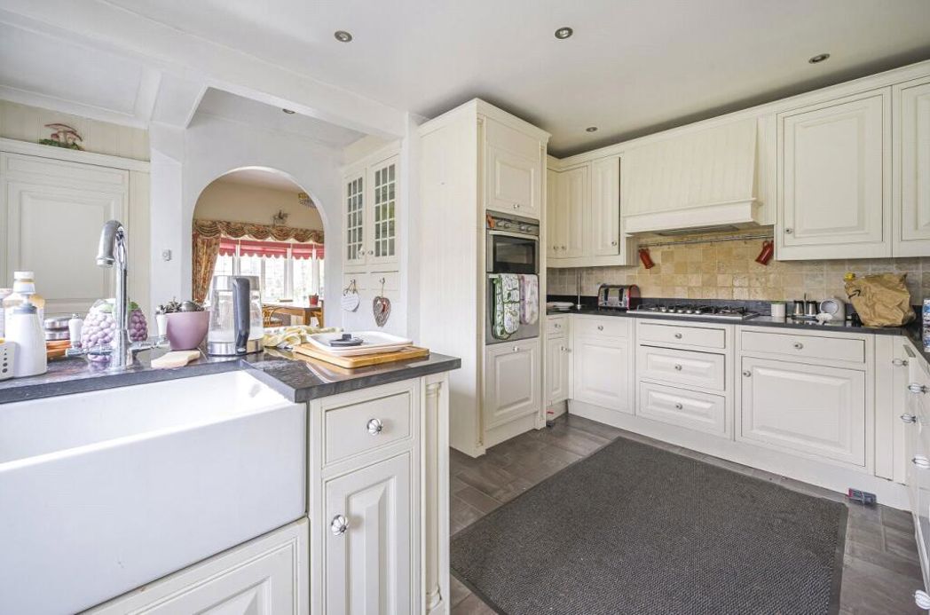 Property image 18 of 33