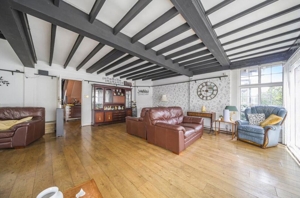Property image 22 of 33