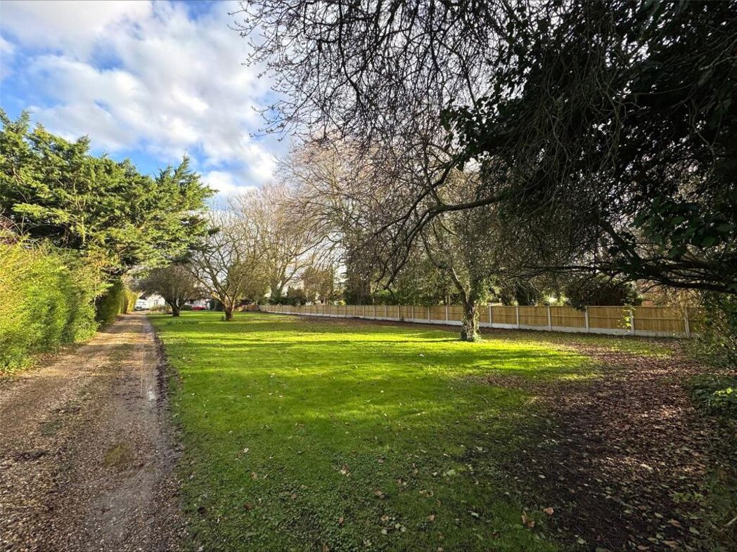 Property image 26 of 33