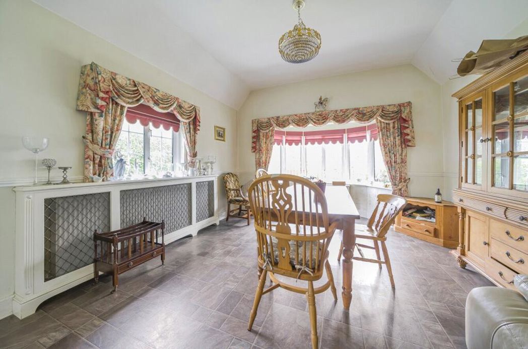 Property image 27 of 33