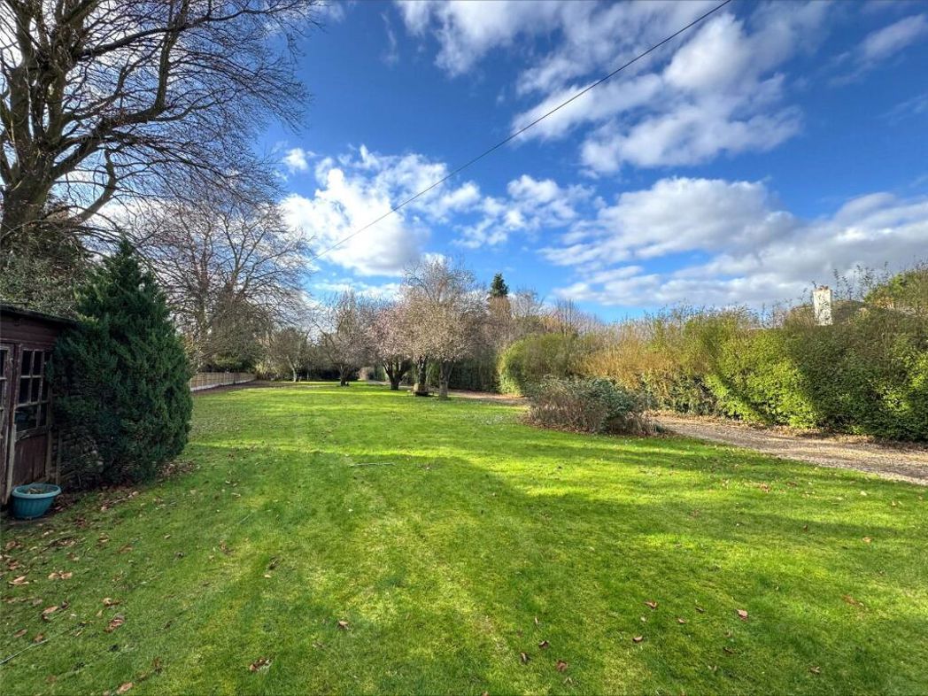 Property image 28 of 33
