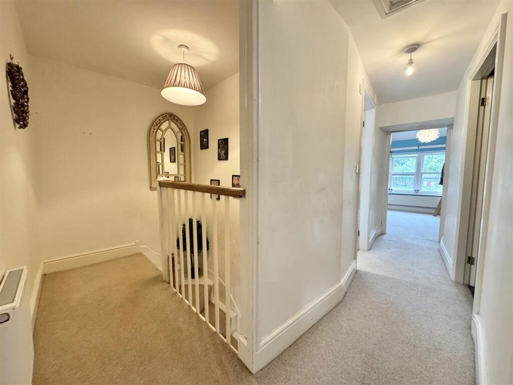 Property image 13 of 21