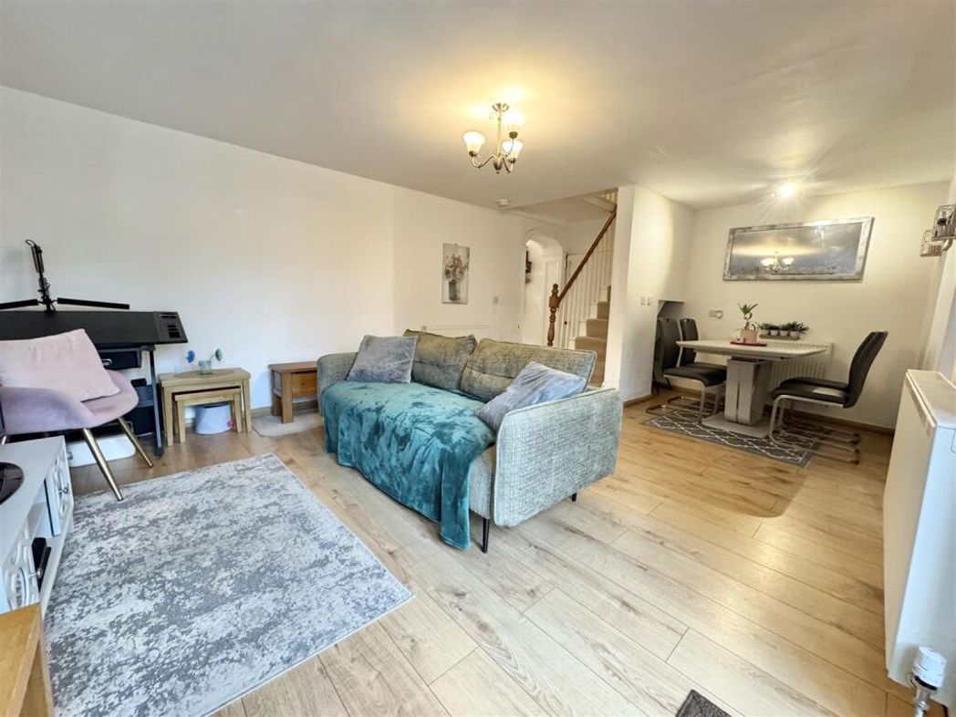 Property image 8 of 21