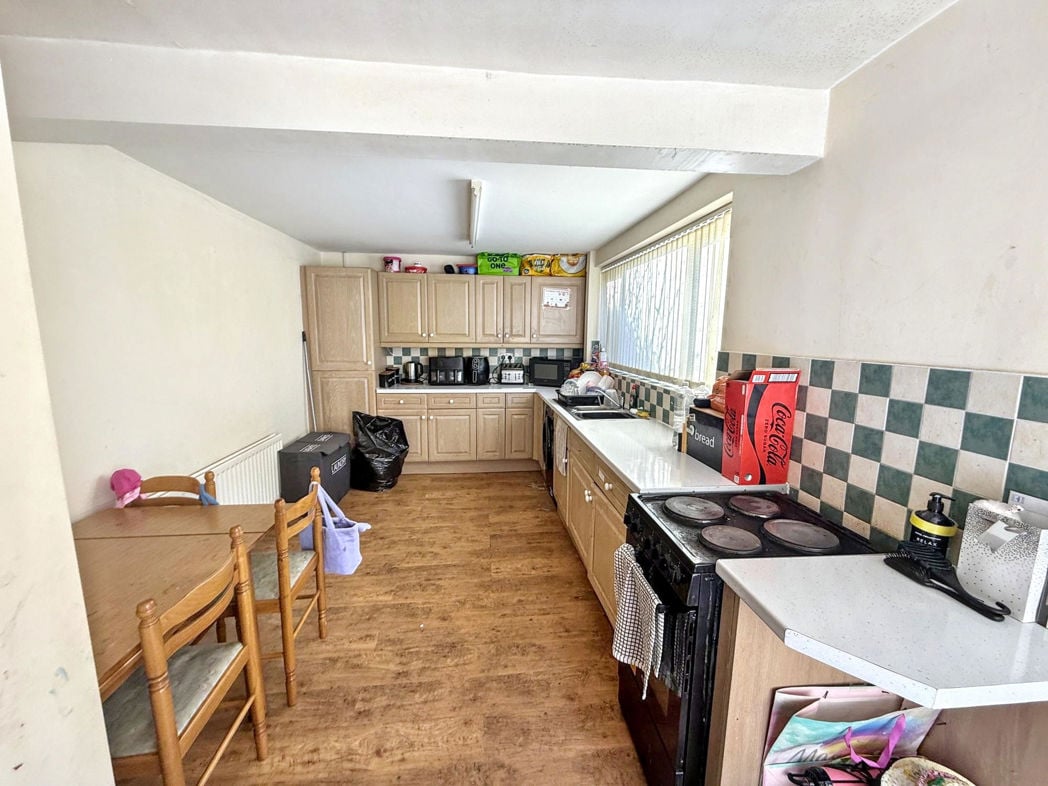Property image 3 of 8