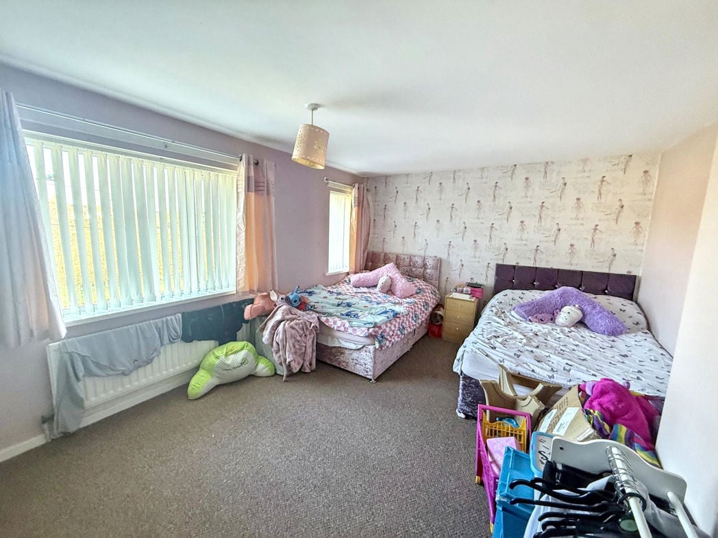 Property image 5 of 8