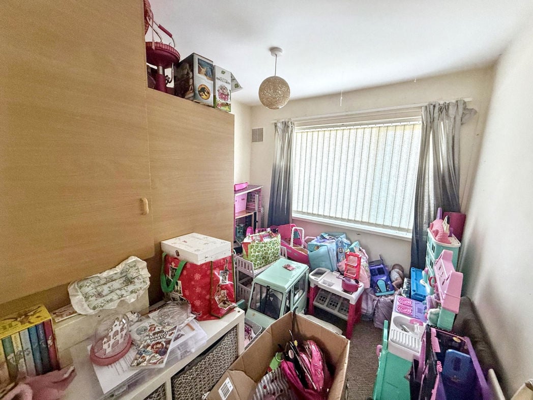 Property image 6 of 8