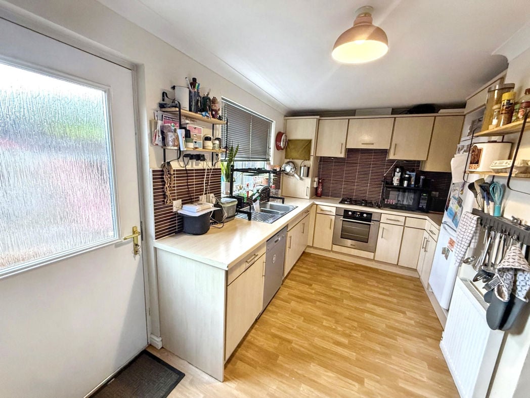 Property image 3 of 13