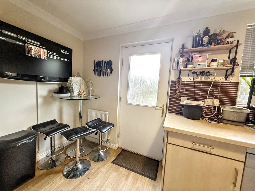 Property image 4 of 13