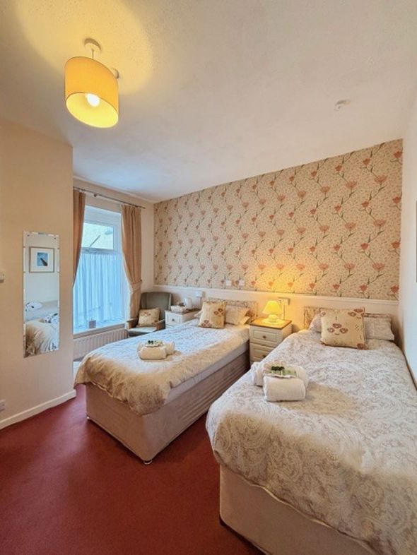 Property image 5 of 19