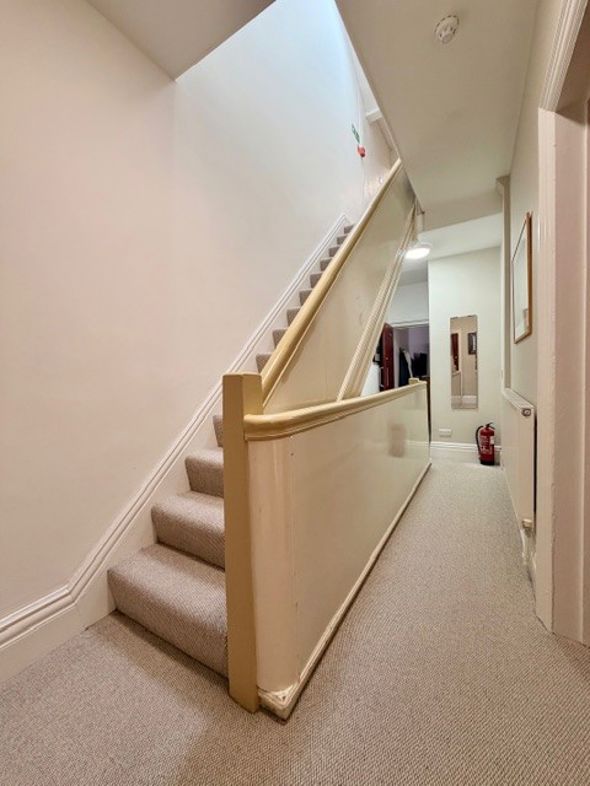 Property image 6 of 19