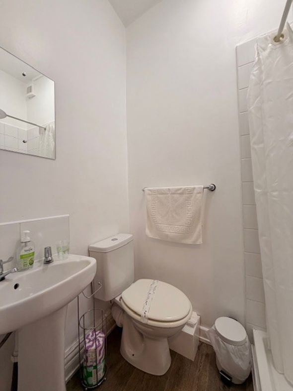 Property image 7 of 19