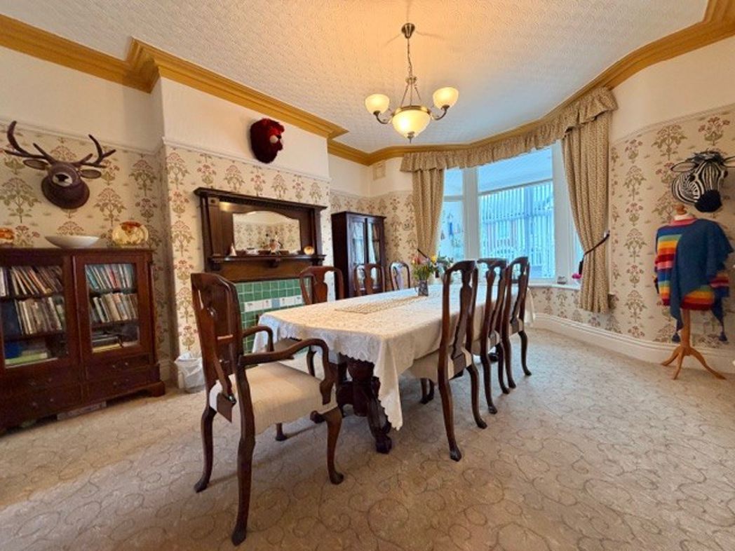 Property image 3 of 19