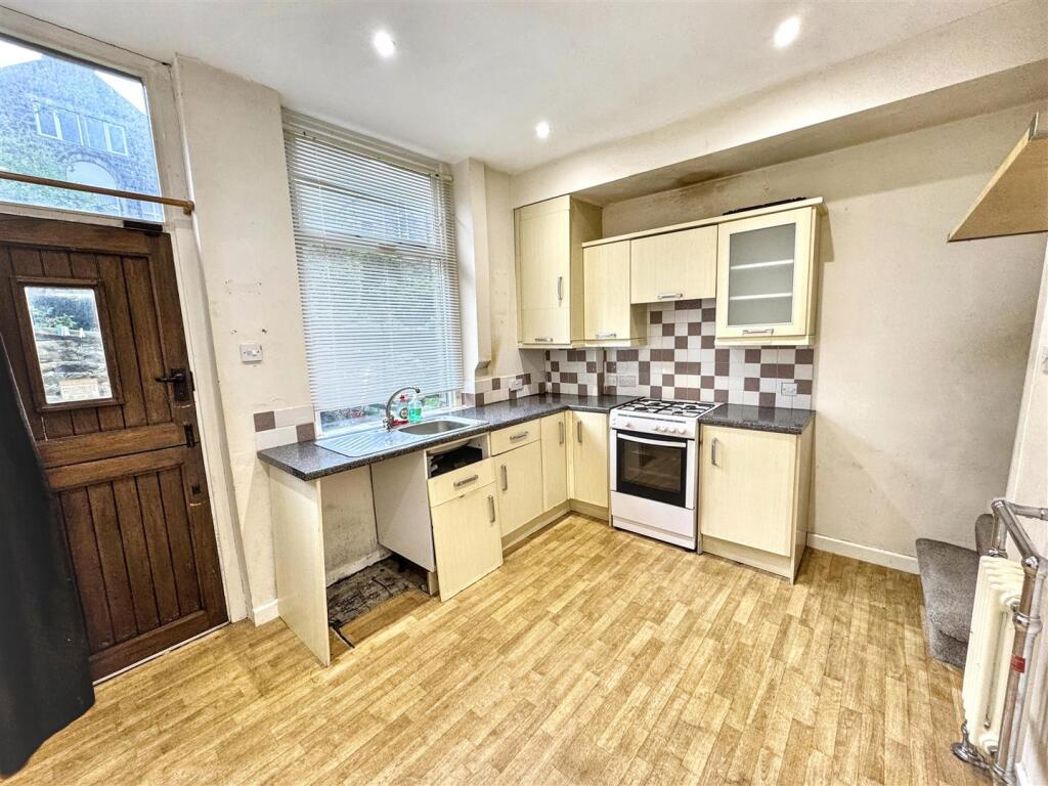 Property image 2 of 14