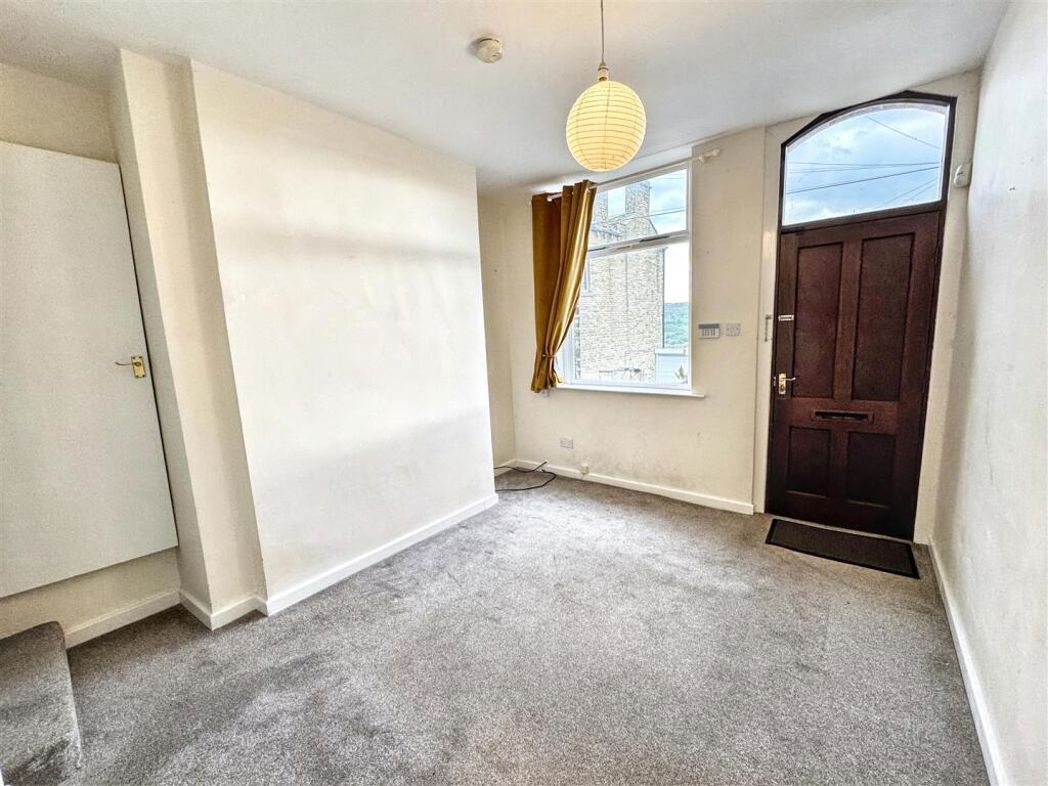 Property image 5 of 14