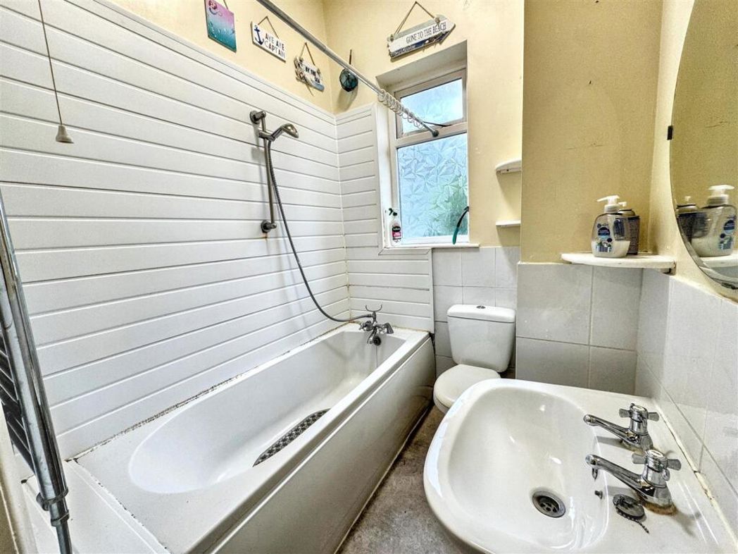 Property image 7 of 14