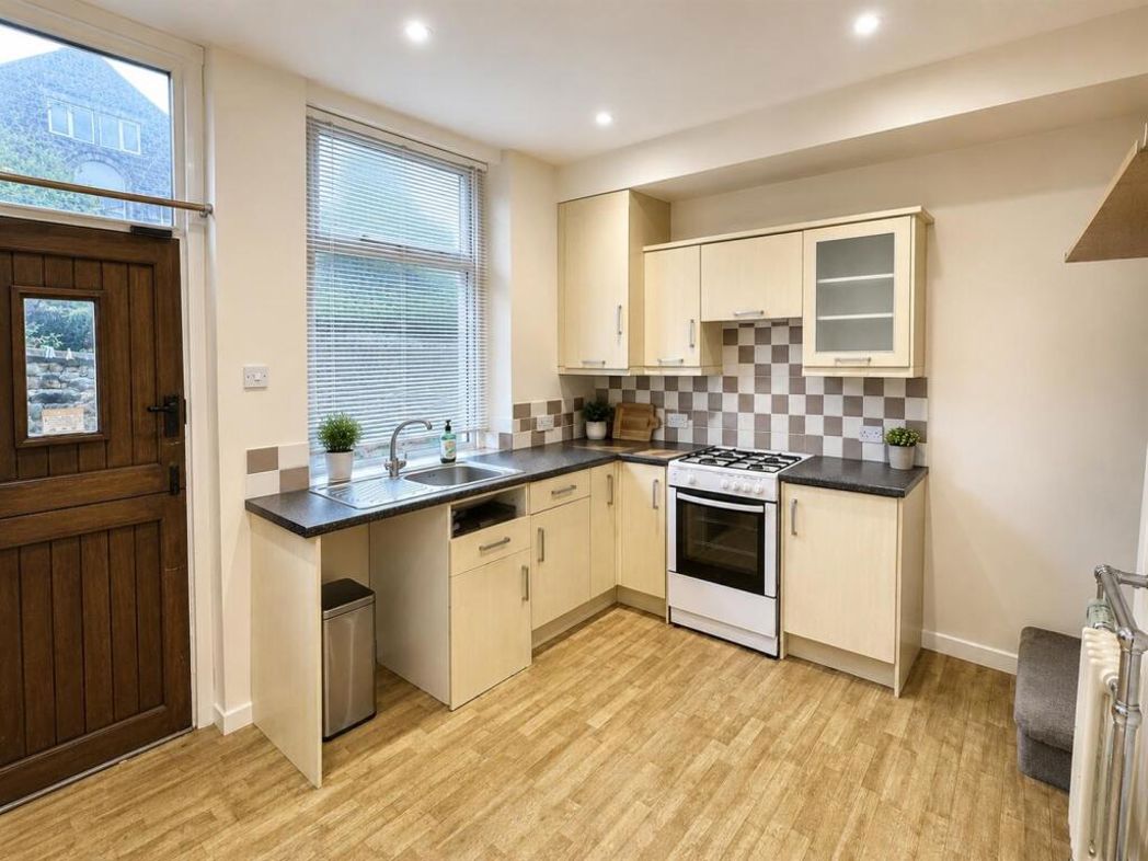 Property image 2 of 12