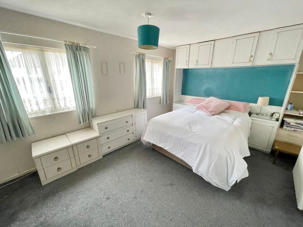 Property image 6 of 11