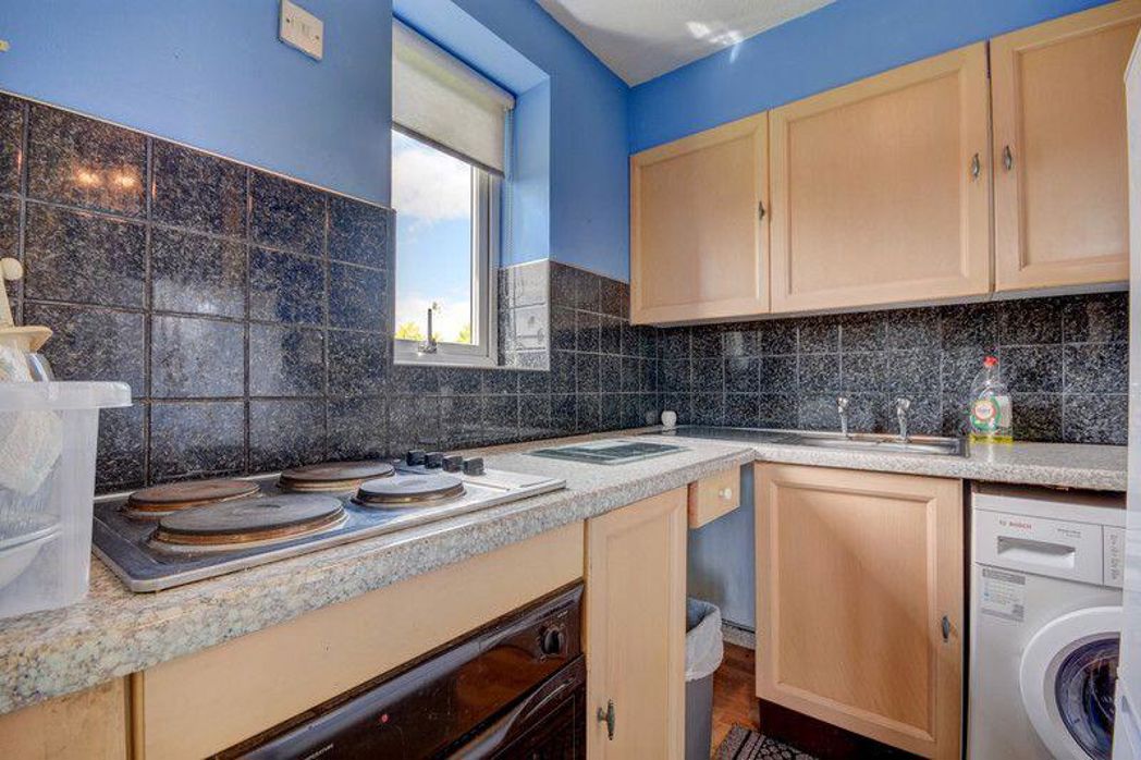 Property image 2 of 8