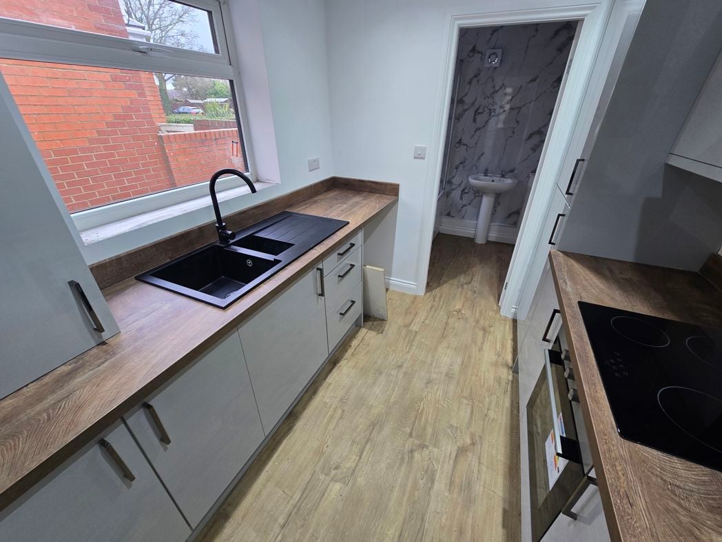 Property image 6 of 12
