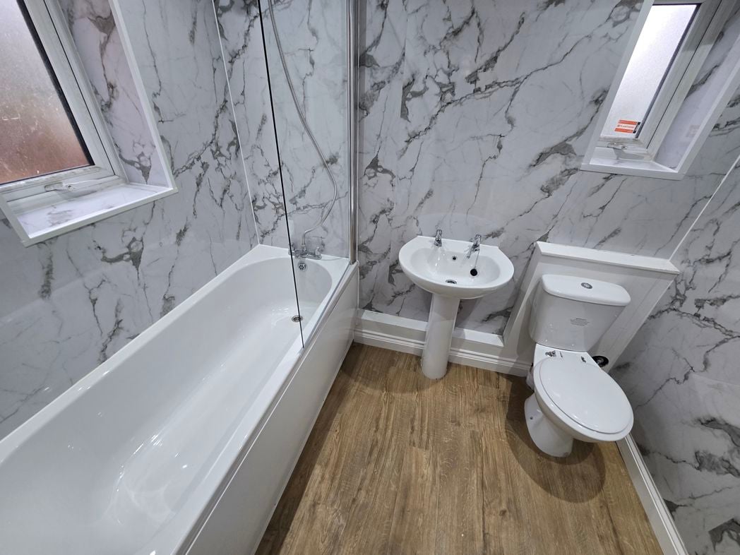 Property image 11 of 12