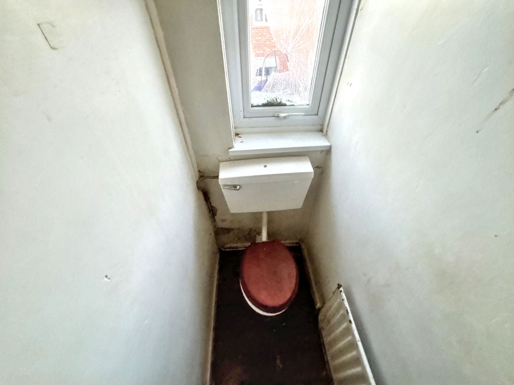 Property image 16 of 18