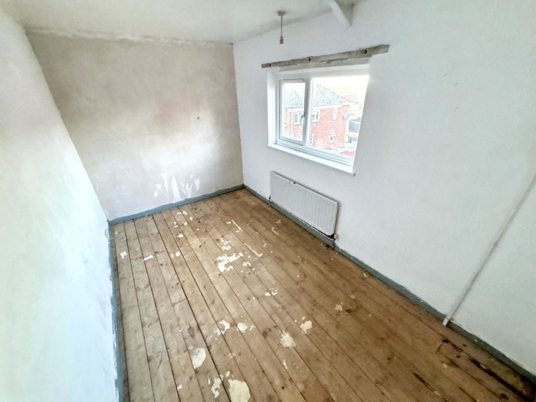 Property image 12 of 18