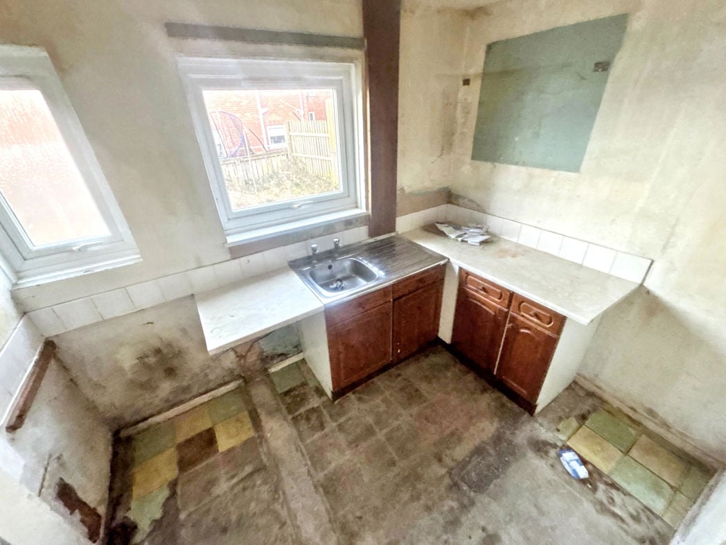 Property image 6 of 18
