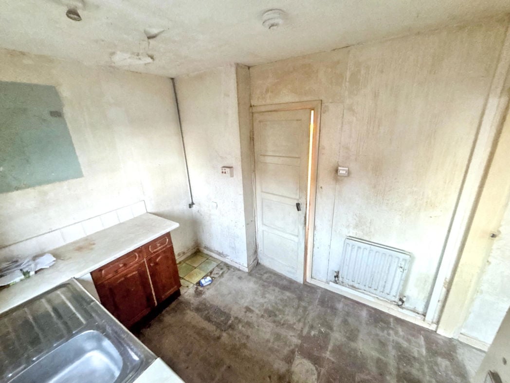 Property image 5 of 18