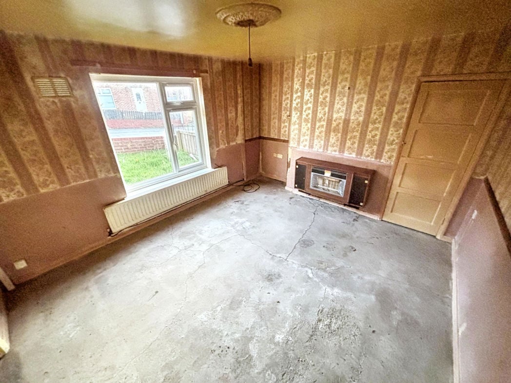 Property image 3 of 18