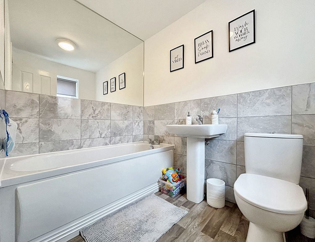 Property image 16 of 20