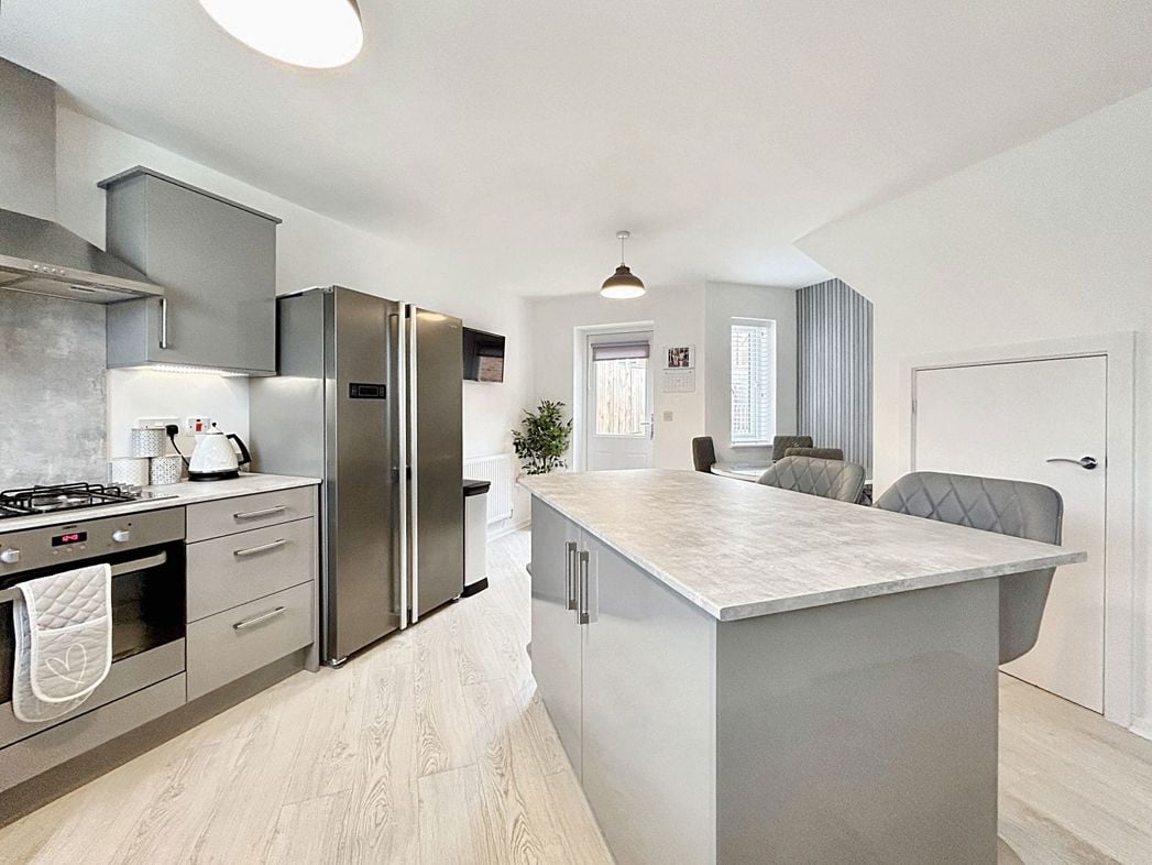Property image 6 of 20