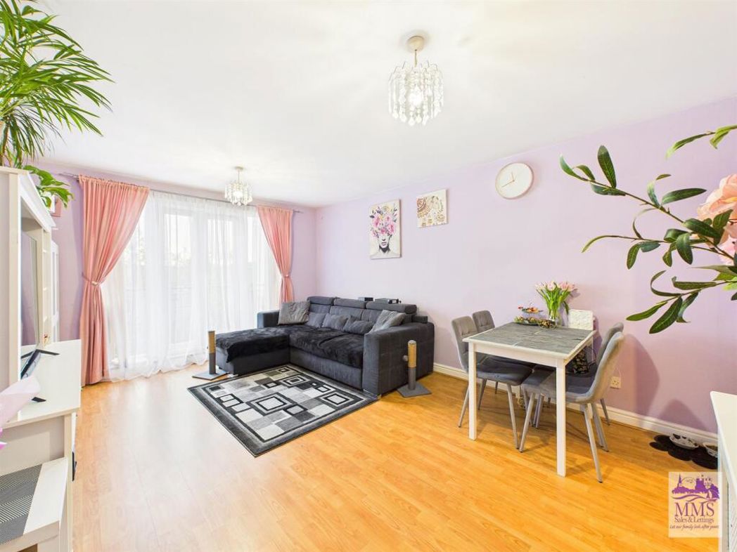 Property image 3 of 11