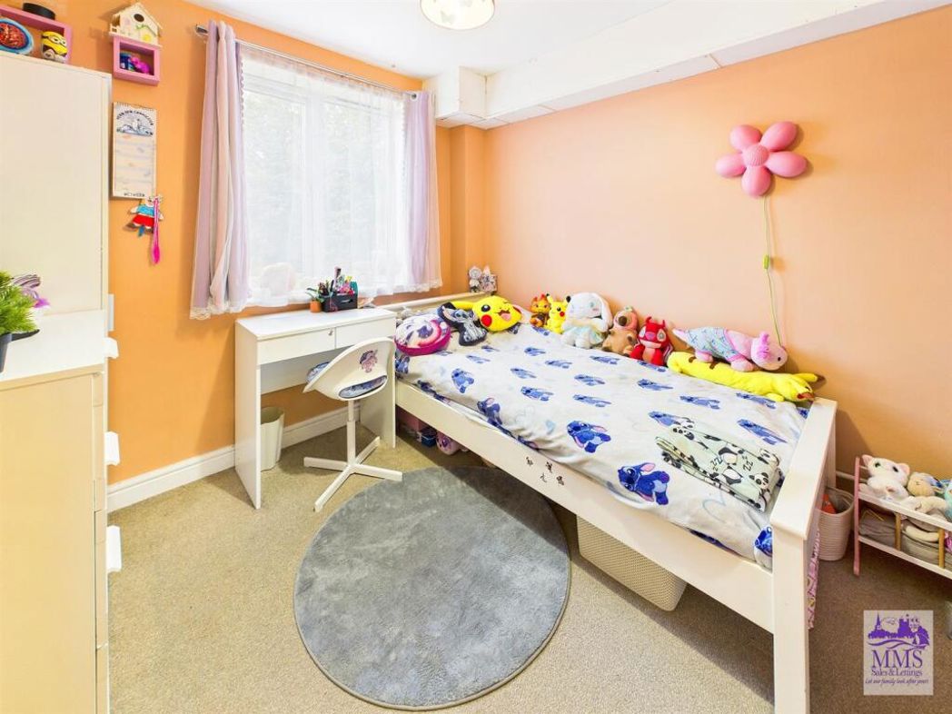 Property image 10 of 11