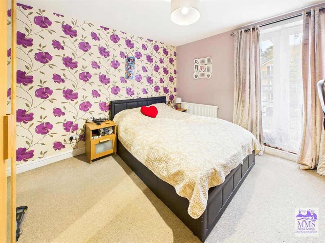 Property image 11 of 11