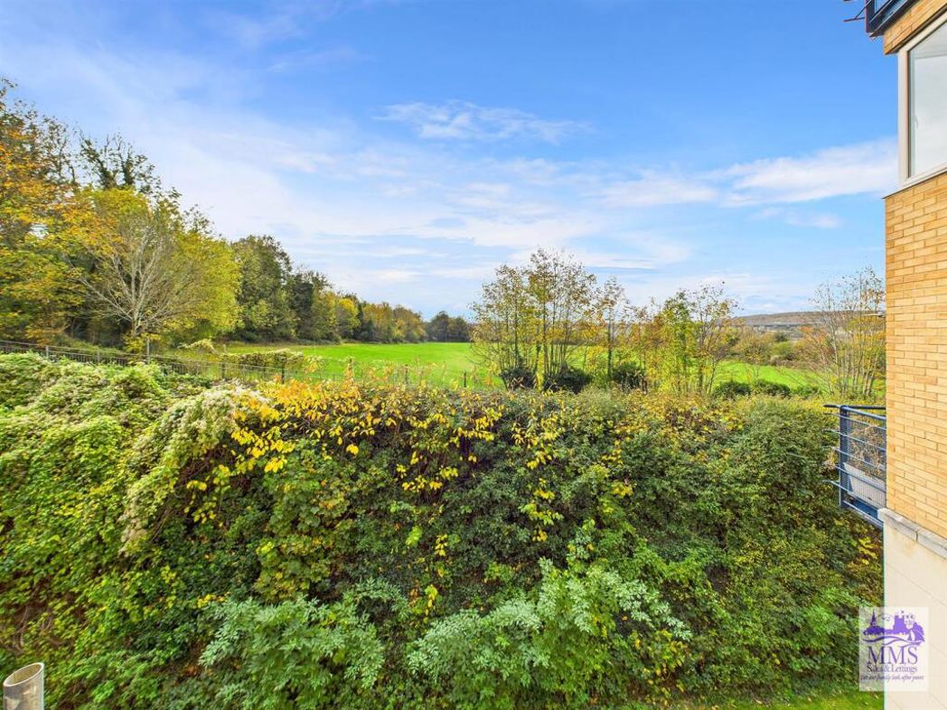Property image 2 of 11