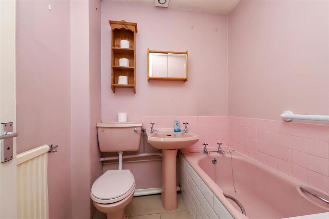 Property image 6 of 6