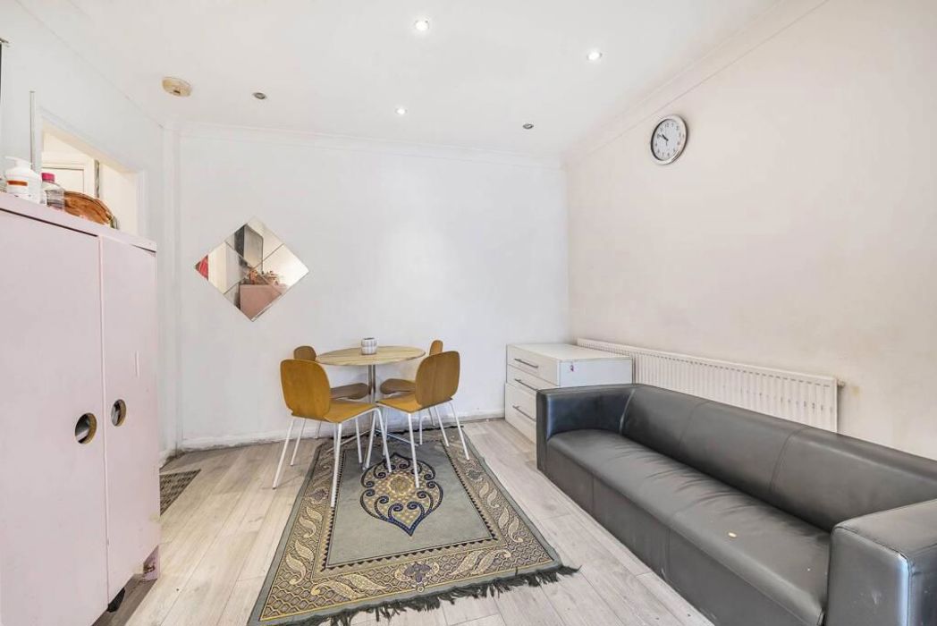 Property image 1 of 9