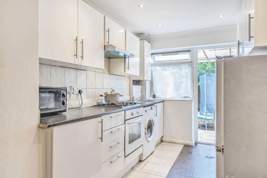 Property image 3 of 9