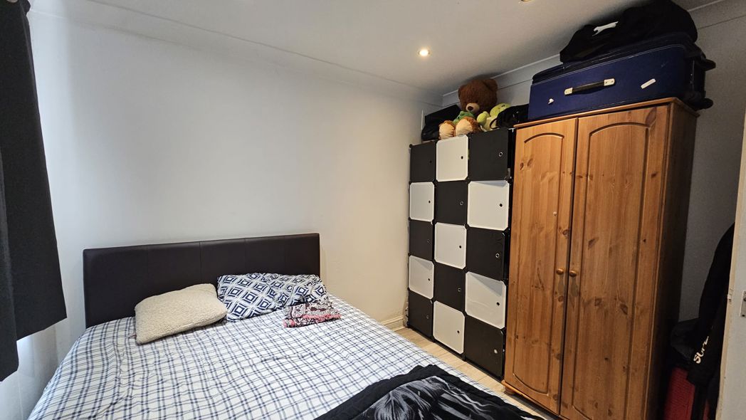 Property image 7 of 9