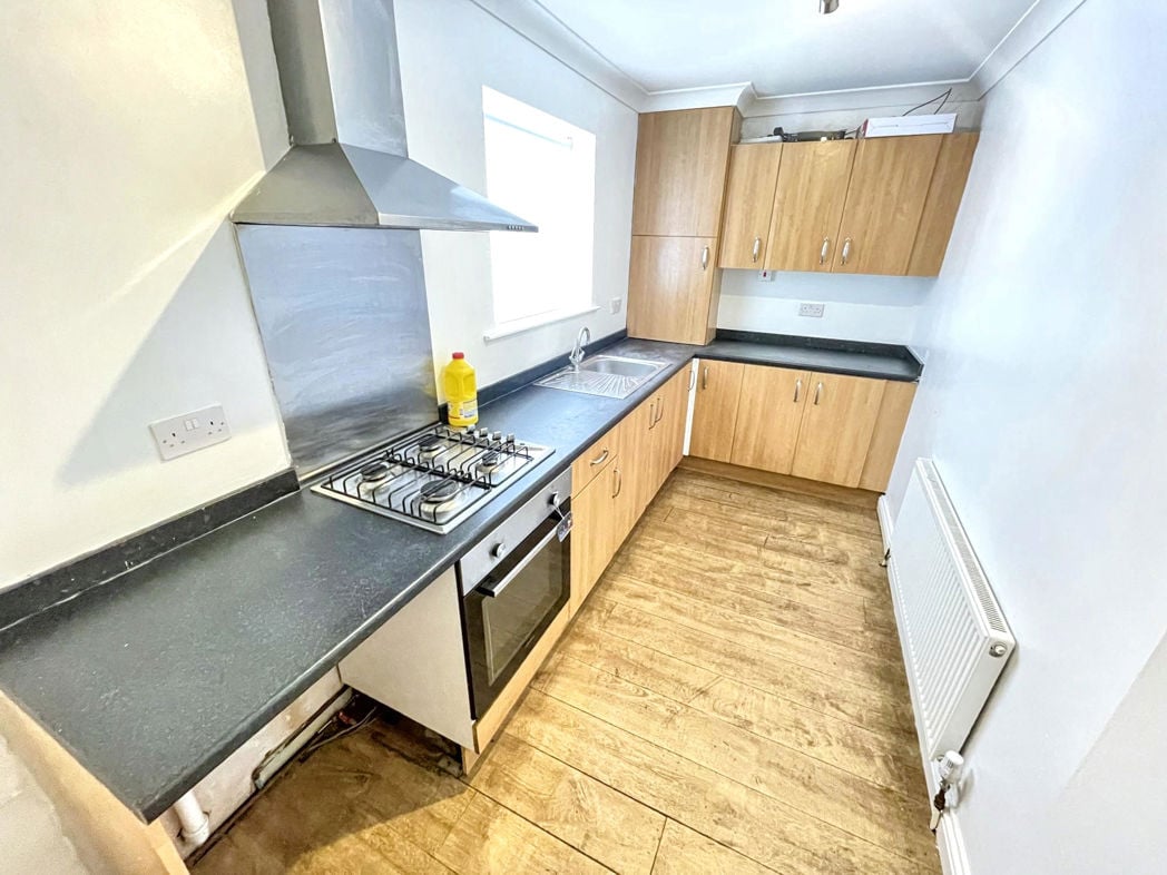 Property image 4 of 8