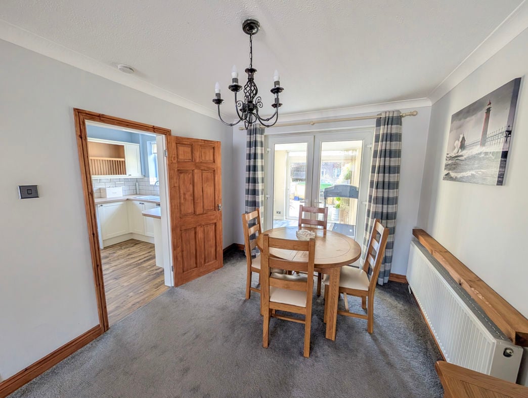 Property image 4 of 16