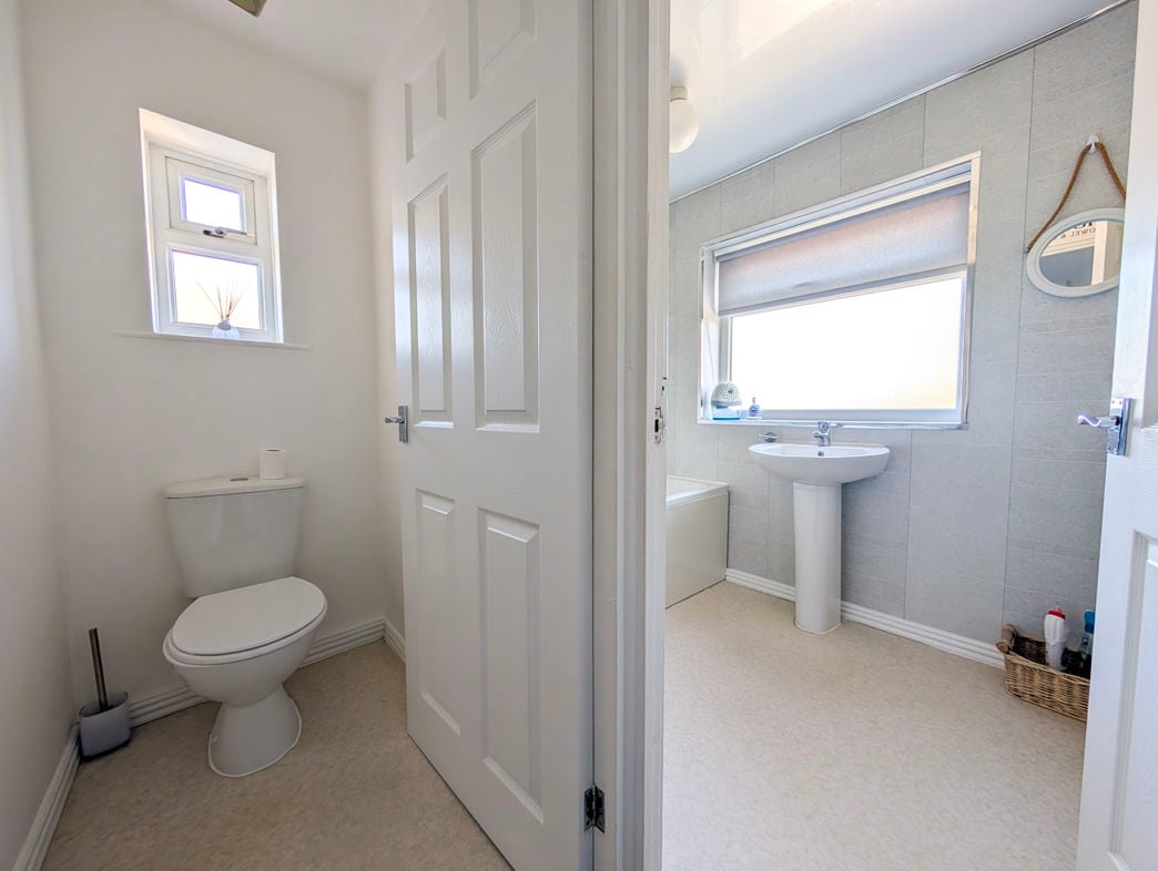 Property image 12 of 16