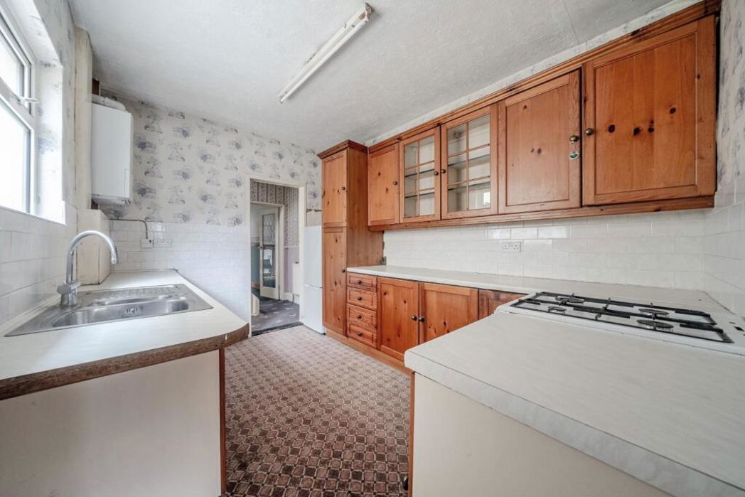 Property image 2 of 10