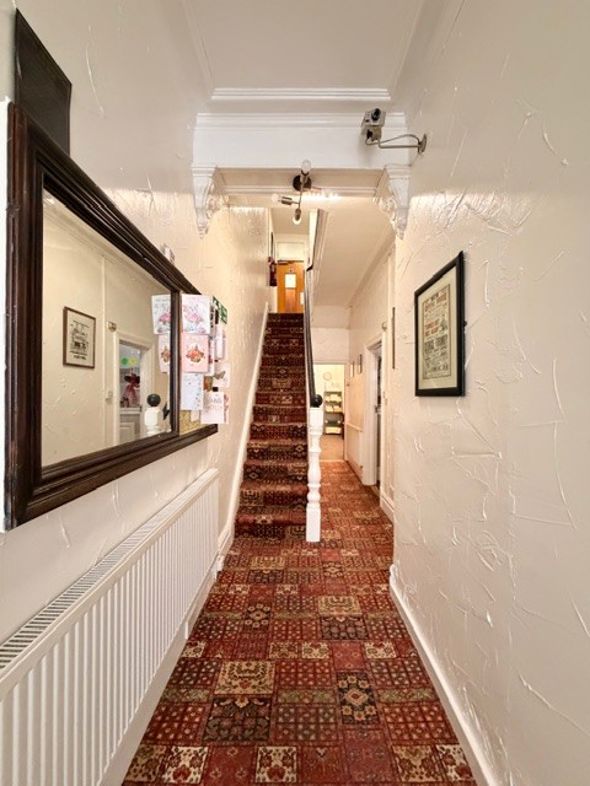 Property image 6 of 30