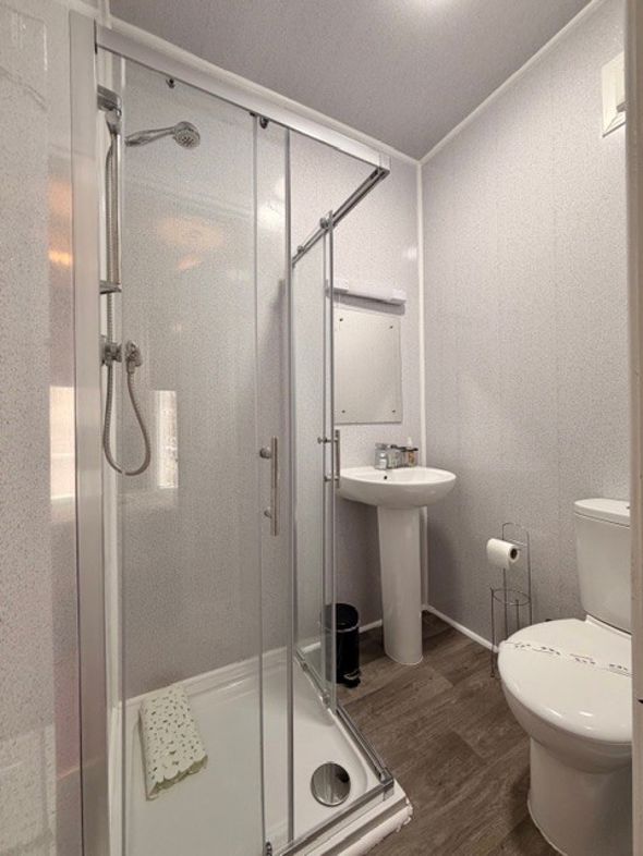 Property image 14 of 30