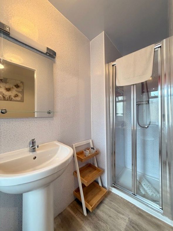 Property image 28 of 30