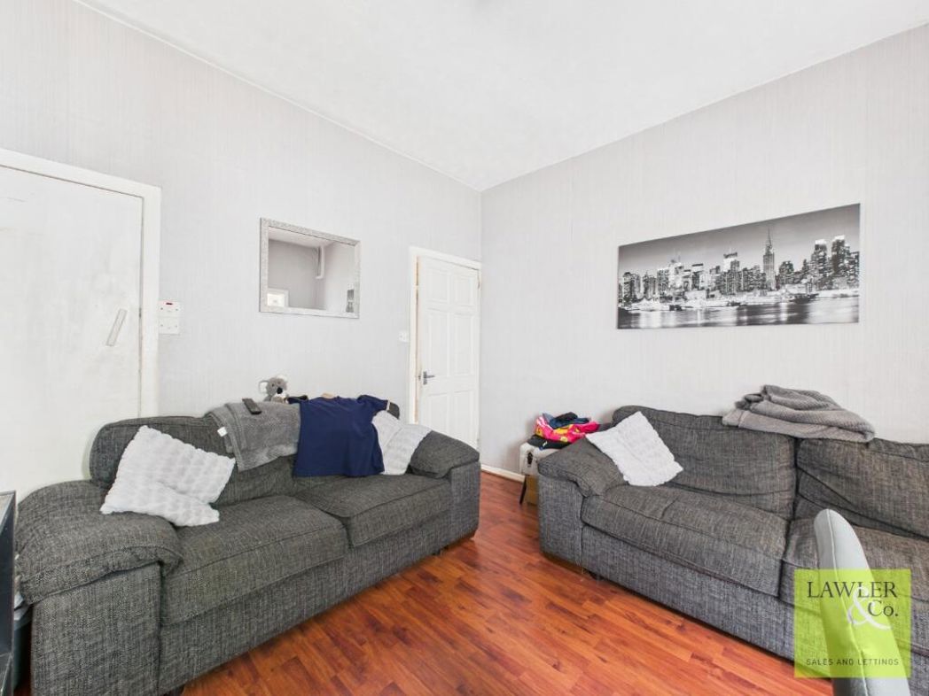 Property image 3 of 8