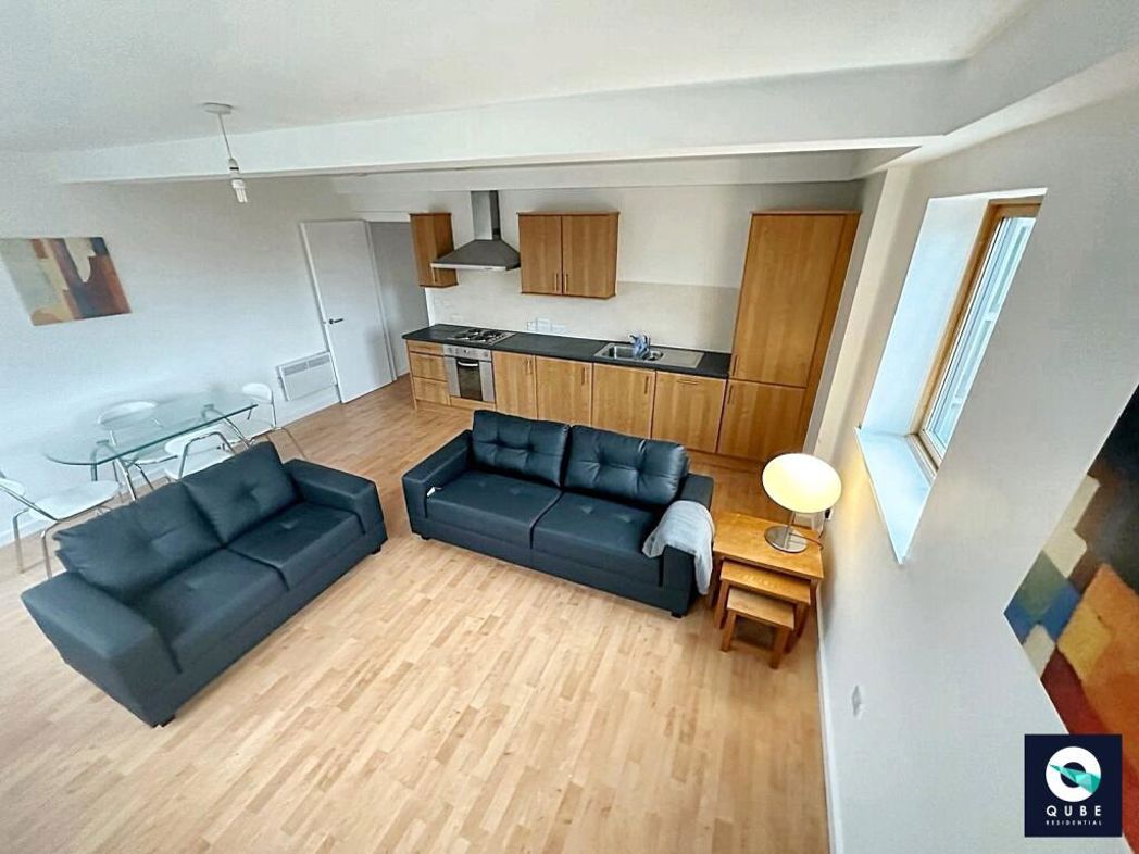 Property image 2 of 8