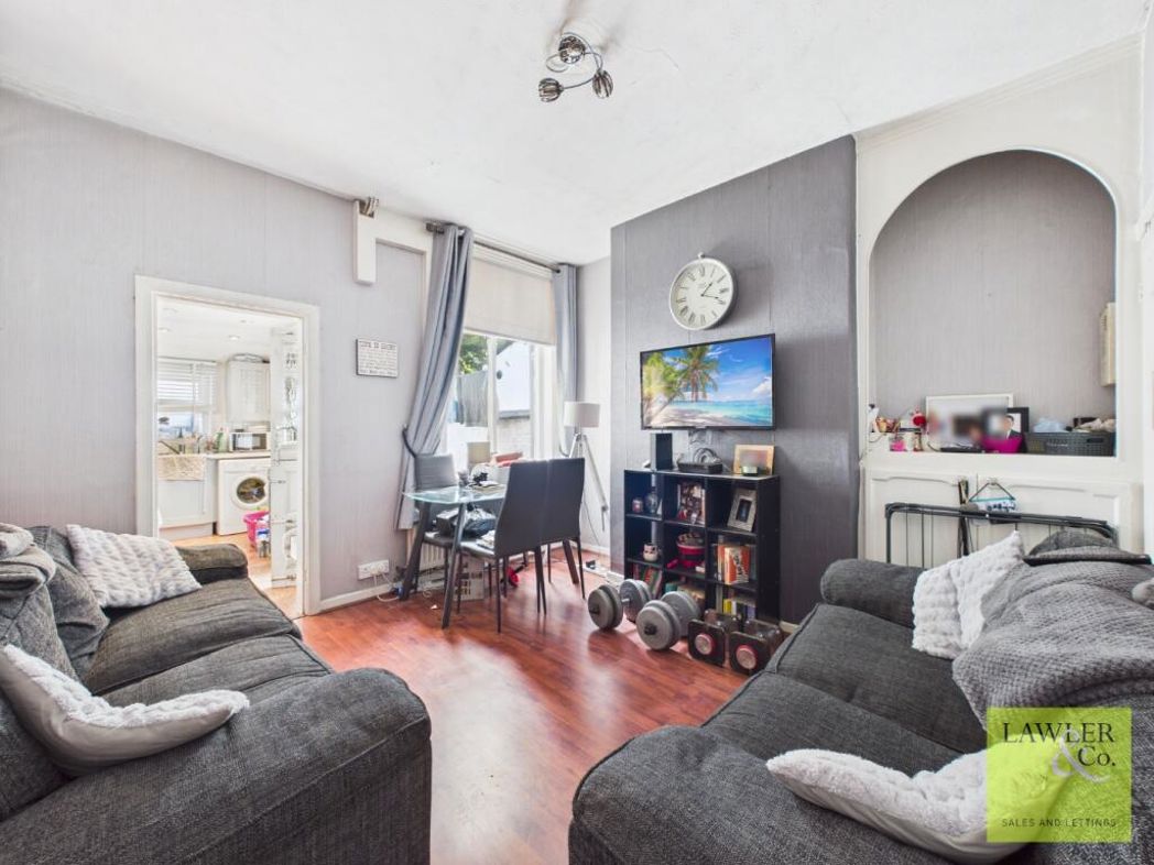 Property image 2 of 7